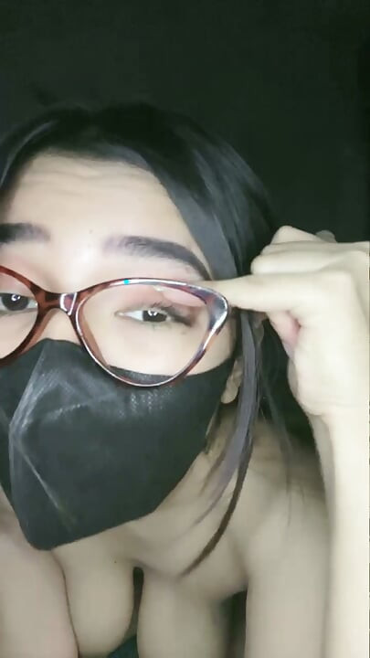 gadis cantik indo masturbasi enak sampai muncrat