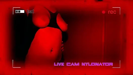 Canlı Kamera Naylon Çoraplı Ateşli Naylon Takma Yarakla Sikişiyor