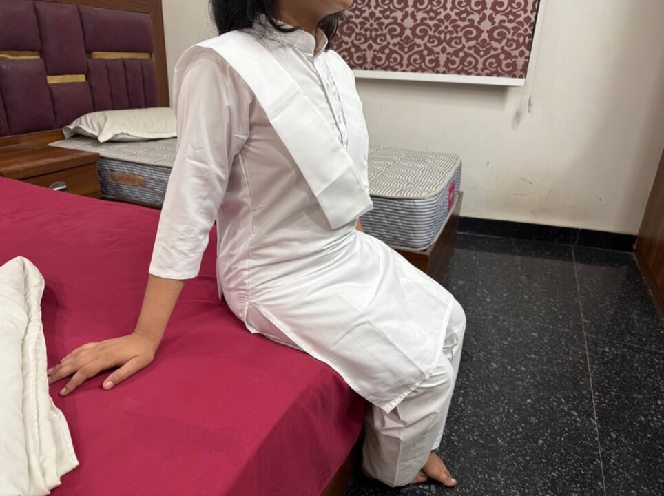 Anand Sir Ne Gareeb Girl Student Ki Fees Ki Jagah Virginity Li