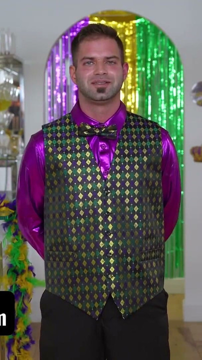 Muslim Babe Violet Gems Celebrates Mardi Gras With Sloppy Cumshot On Her Pretty Face - Hijab Hookup | Clip 1