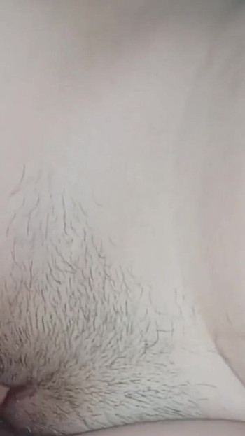 Mora se videti trenutak od "Seksi i mokra devojka"