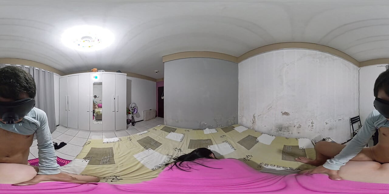 Lonely Housewife Can't Resist the Internet Technician and Makes Her Husband a Fool!