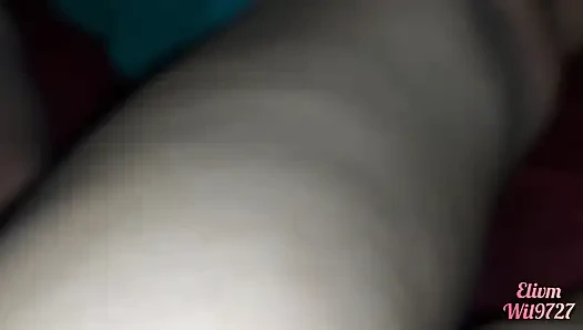 Tetanggaku pengen muasin memekku untuk sementara waktu