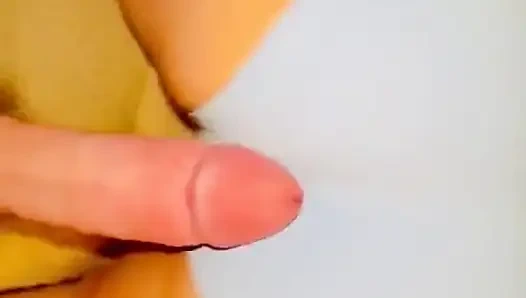 Трение моим большим членом об идеальную тугую верблюжью лапку жены в йога-шортах раком