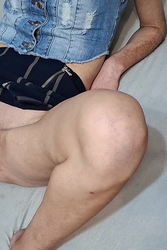 18 Years Old Petite Teen Fisting Hand in Heat Stretching Pussy