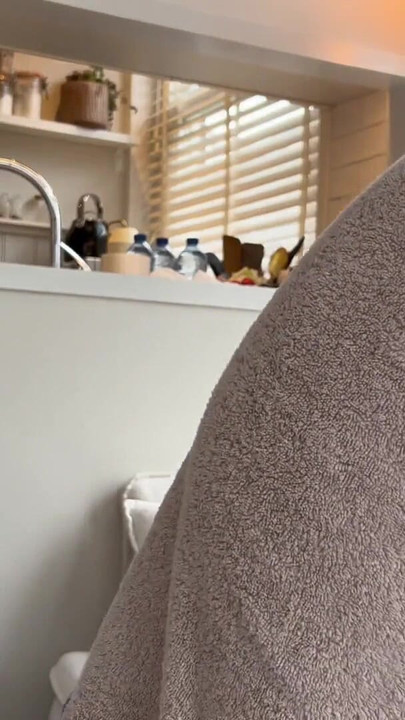 Güzel İtalyan orta yaşlı seksi kadın, valentina bianco ve andres acosta ile kamera arkası | Klip 1