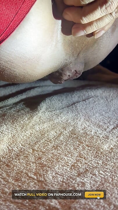 Low Hanging Ass Lips