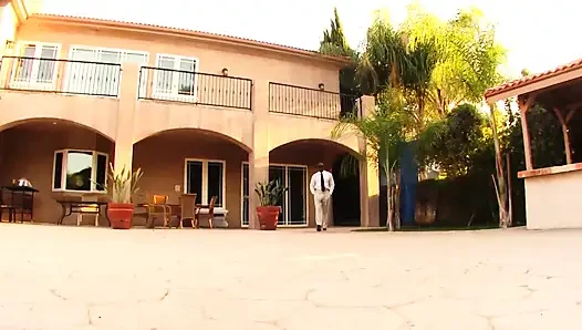 Dev siyah yarak için dev göğüsler