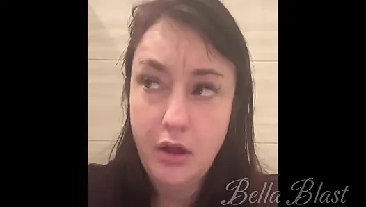 Kompilasi kentut toilet 2 oleh Bella Blast