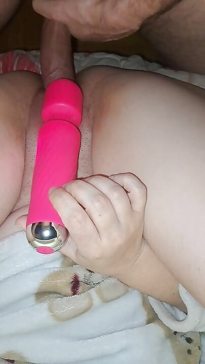 Όλα βρεγμένα της σκληρά και στη συνέχεια ένα ωραίο δάχτυλο μέχρι να εκείνη