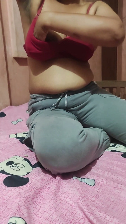 My Neighbor's Mallu Friend Neha's Tendencies Turn Me on Too Much