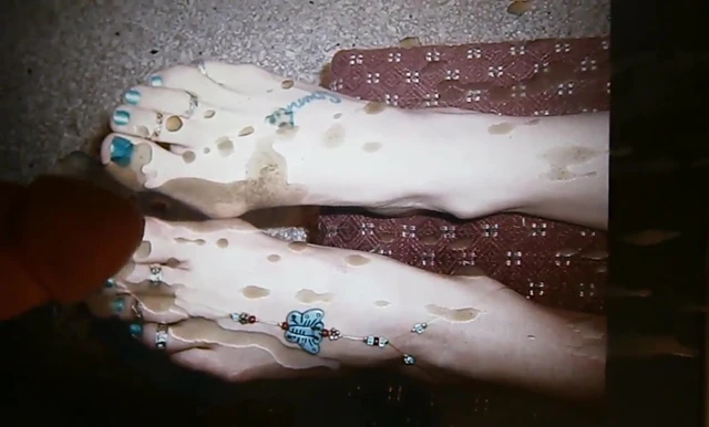 Tribute to leepoc's amazing feet