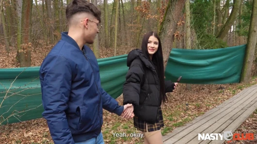 Die süße sophie weber hat eis und Tommy wave zum nachtisch