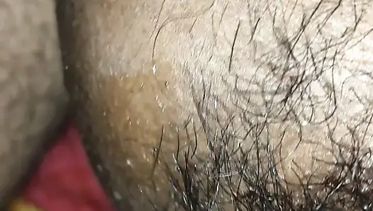 Desi Bhabhis Hintern trifft