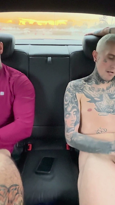 Car Wank Race! Who Wins??