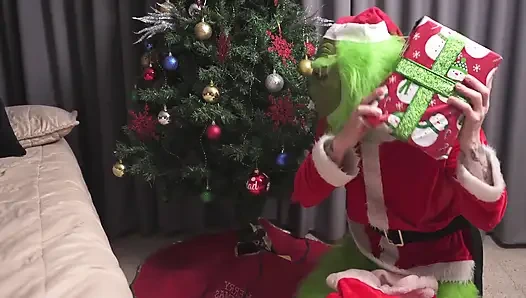 A Perverted Grinch Joins My Roommate and Me in a Super-hot Hardcore Anal Threesome