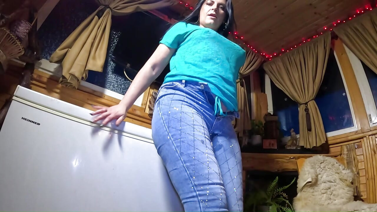 Sorry About My Boss - Shiny Jeans Cameltoe, Deep Blowjob and Wet Squirt Apology