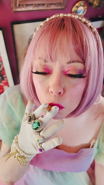 A Pretty Princess, Tina Snua , Chainsmokes 2 Cork Cigarettes - Dangling Snap Inhales Drifting Smoke