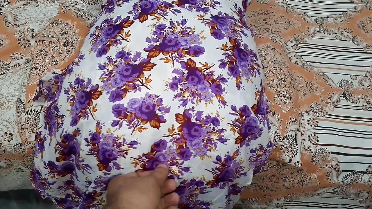 Ghar wali ko ghodi bnakar choda - cum in mouth
