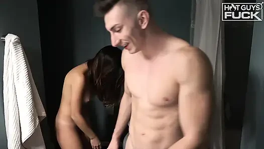 Model Str8 for Pay Mencoba Memek. Kinda Likes It...