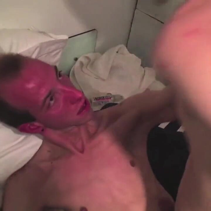 Kriss fucked by the big cock of his friend Justin