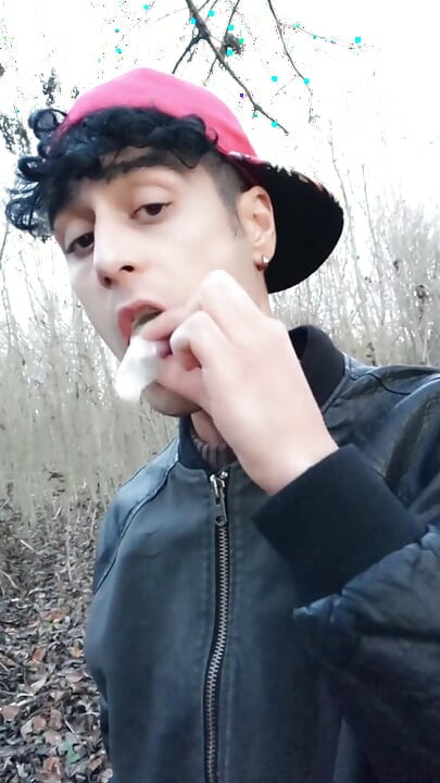 Twink Uses Cum Filled Condom After Fuck Like Bubble Gum and Puts on a Condom on His Tongue
