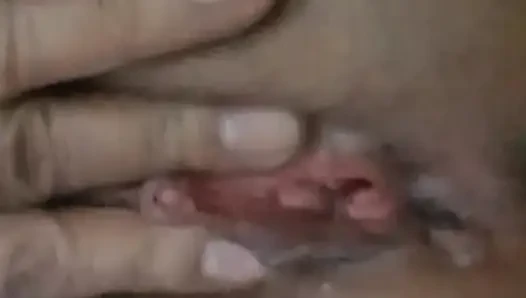 Ich bin heute Morgen aufgewacht und ich werde krank zuerst ein bad nehmen, stellte ich mir mein hobby vor, wie ge blk schwanz . Ich will orgasmus machen .