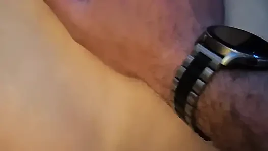Üvey Kız Kardeşim Mastürbasyon Yaparken Yandı. Kirli Konuşmalar