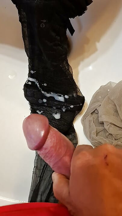 Cum on nylon and shoes