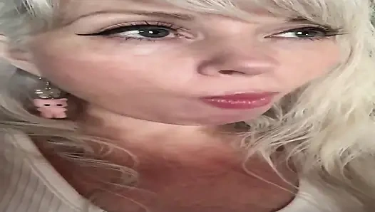 Kamu suka cokelat gimana?