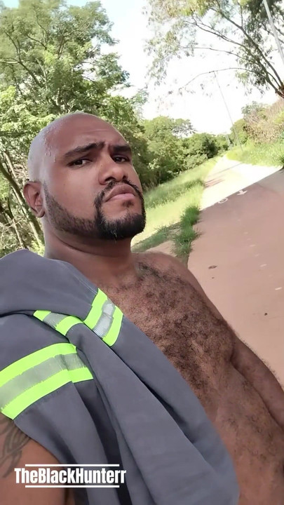 Coming back from work I stopped to pee and ended up taking off all my clothes on the street | Clip 1