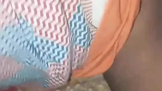 Ayah tiri ngentot memekku kayak memek mia khalifa