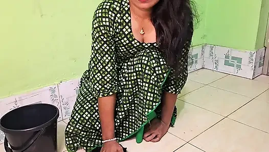 Сводная сестра сердится, увидев мой член, просит сводного брата о помощи