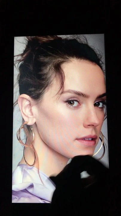 Daisy ridley cum tribute 1