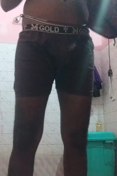 Tamil10inchesbbc Sexy Shaving and Bathing Session and Surprise at End Part 2