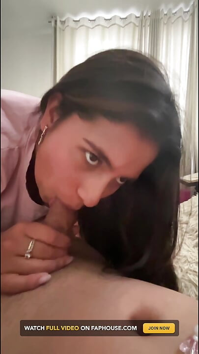 Beautiful Indian Woman with Beautiful Face Sucks Cock and Then Gets Fucked Has an Impressively Big Ass