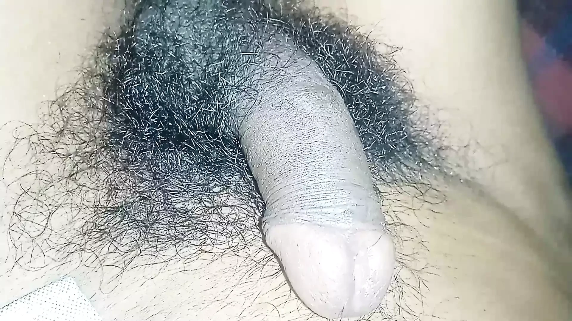 my sister-in-law bathing naked, I mastrubates and cum from my penis at night.