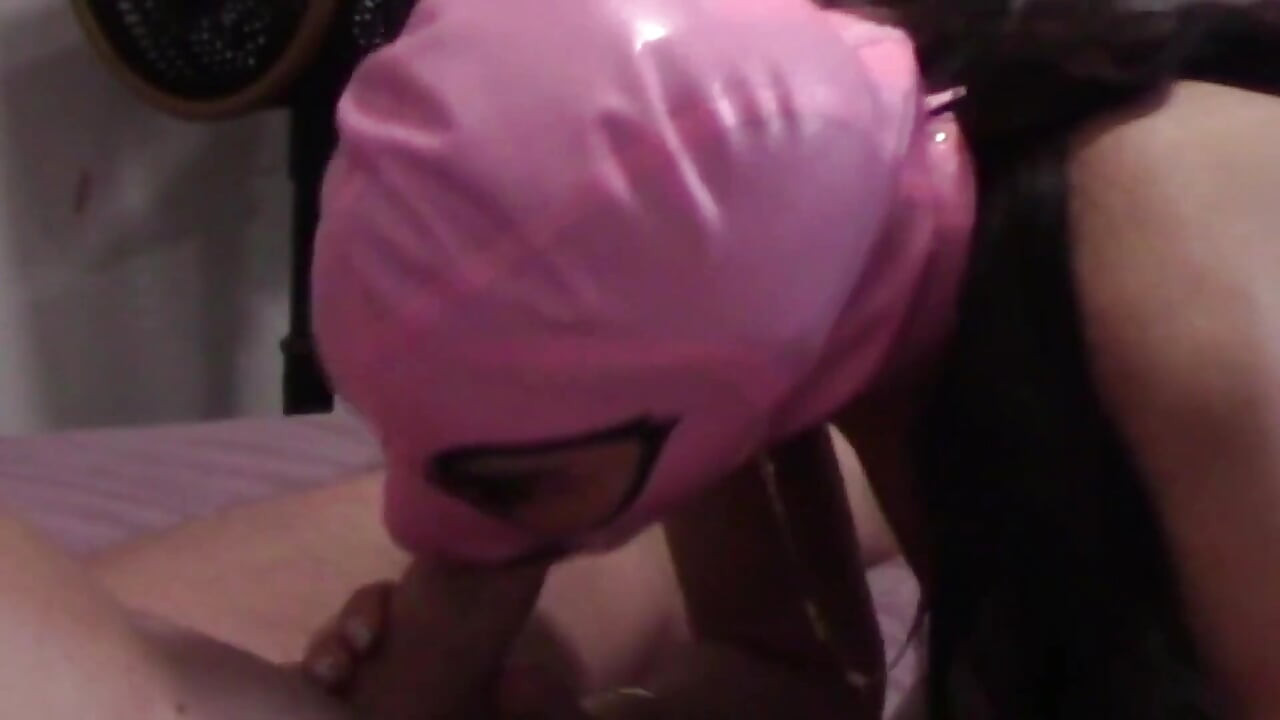 MILF Sucks Cock and Gets a Cumshot in Her Mouth