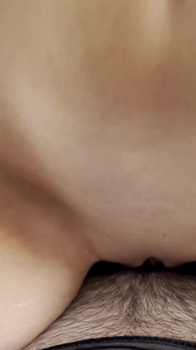 My stepsister is ready to do anything for a donation in the game! | Clip 2