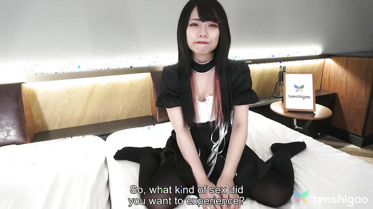 Akane Okawa in a MMF Threesome Where She Gets Two Dicks to Suck on