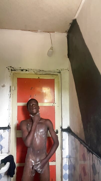 Come Join Me Having My Bath with Happy Ending