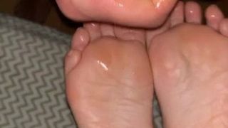 Cum soles feet