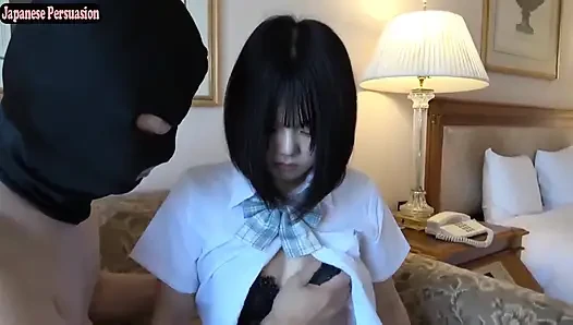 Idol trainee menghadapi pengalaman pertama yang berani di depan kamera dengan berani