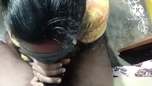 Hot indian big bobs aunty bowlojab doing