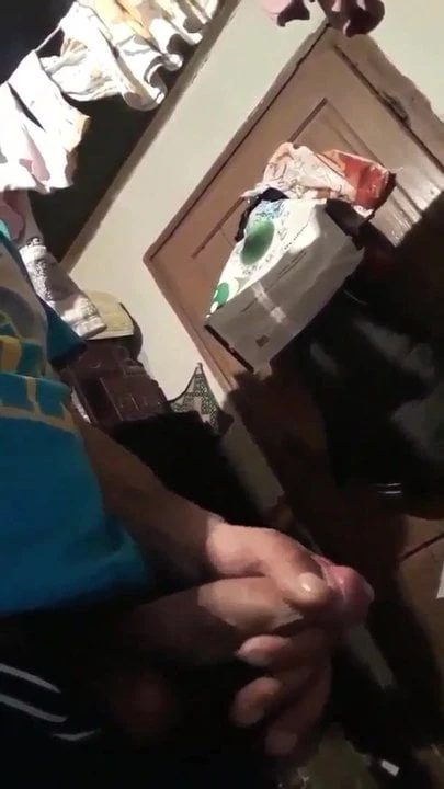 Daddy beating his meat ( cumshot )