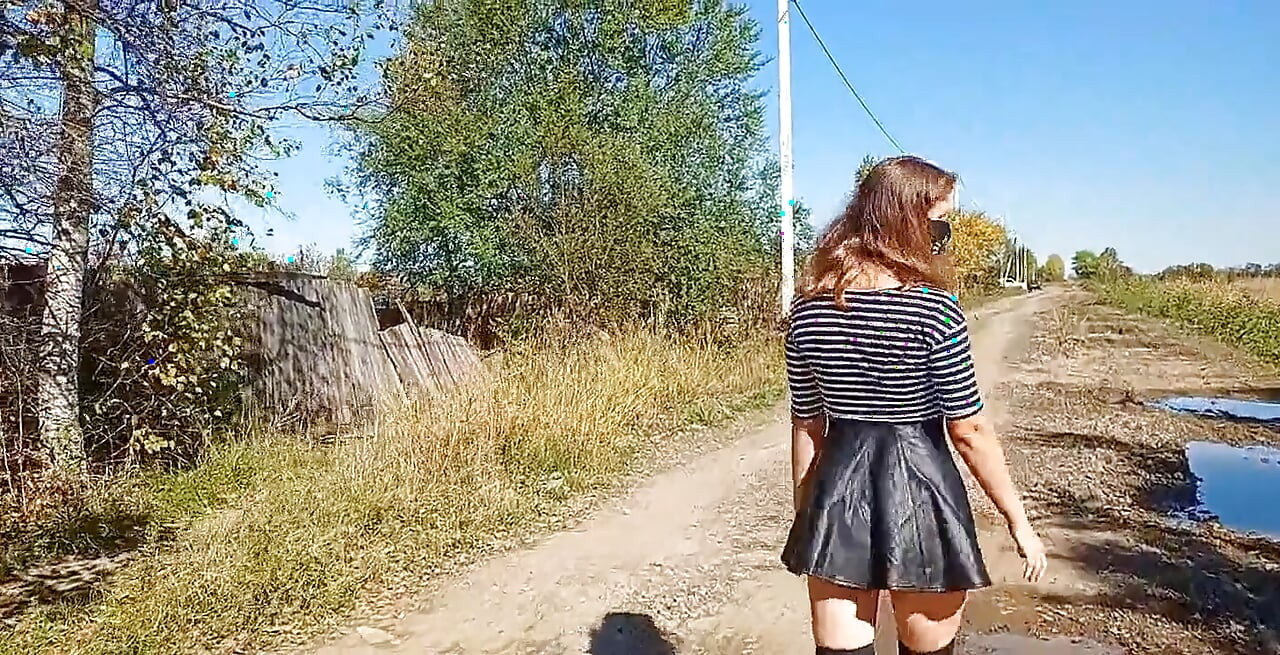 Hei băieți! Ciorapi negri mi se potrivesc?