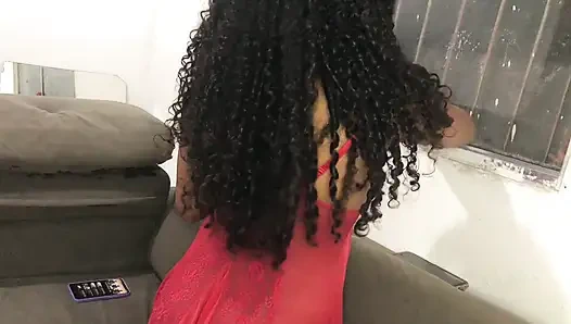 Обслуживание в номере! Гостья не выносит увидеть уборщицей в нижнем белье... Вы уже знаете, что происходит...