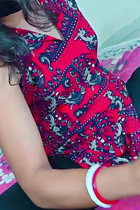 Nygift bhabi knepper i salwar kameez