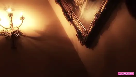 Трах в тройничке с вампиром, дамой с большими сиськами