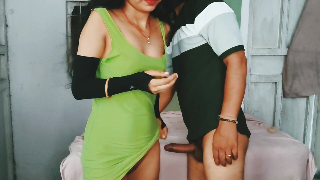 stepbrother Super hot desi chainese girl sucking and fucking on store room hindi audio